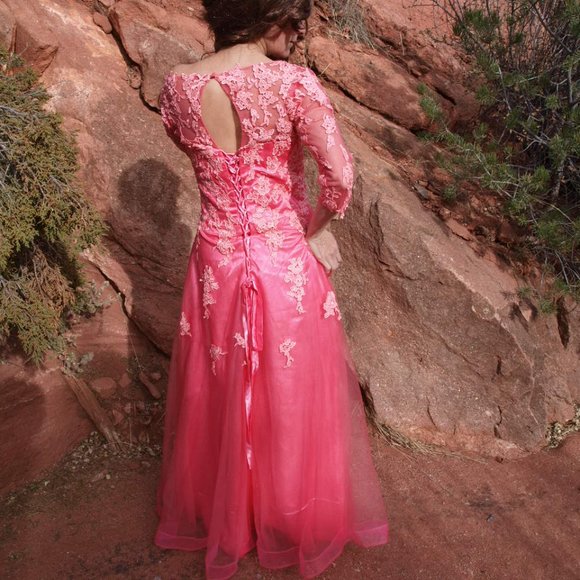 Long Coral Dress BY HAPPY WEDDING SIZE 14 NEW - Picture 9 of 13